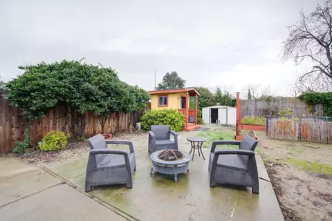 Exterior - 292 Woolner Ct, Fairfield, CA 94533 photo 16 of 17