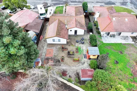 View/Area - 292 Woolner Ct, Fairfield, CA 94533 photo 8 of 9