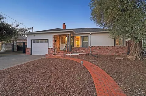1833 Janero Dr, Santa Rosa, CA 95407
