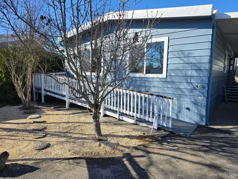 468 Colonial Park Dr, Santa Rosa, CA 95403