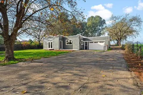 1979 Ludwig Ave, Santa Rosa, CA 95407