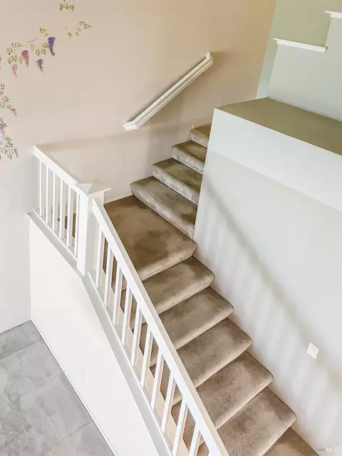 Entry Way - 154 Outrigger Dr, Vallejo, CA 94591 photo 2 of 4