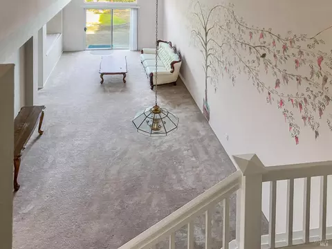Living - 154 Outrigger Dr, Vallejo, CA 94591 photo 2 of 4