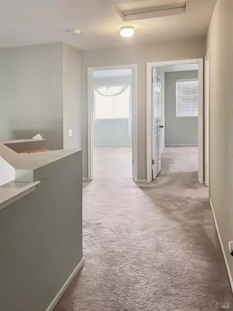 Entry Way - 154 Outrigger Dr, Vallejo, CA 94591 photo 3 of 4
