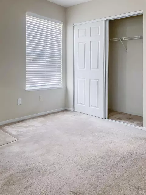 Bedroom - 154 Outrigger Dr, Vallejo, CA 94591 photo 2 of 3