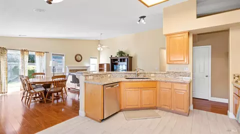 715 Wiegand Way, Dixon, CA 95620 photo 17