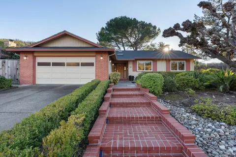 561 Olive Ave, Novato, CA 94945