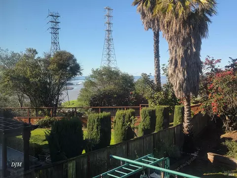 View/Area - 213 Waterview Ter, Vallejo, CA 94591 photo 2 of 2