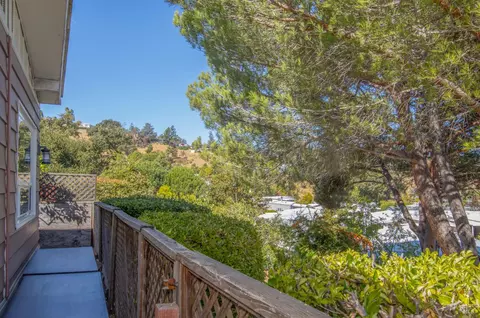 9 Fallen Leaf Way, Novato, CA 94949 photo 24