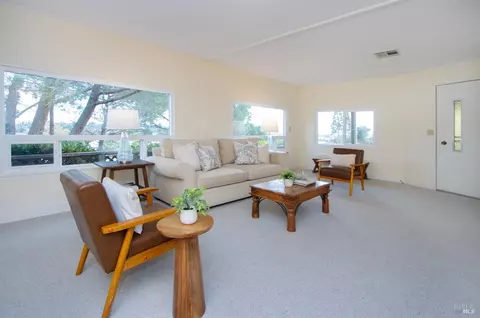 9 Fallen Leaf Way, Novato, CA 94949 photo 5