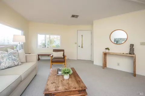 9 Fallen Leaf Way, Novato, CA 94949 photo 6