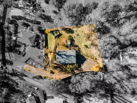 210 Bourbon Ln, Ukiah, CA 95482 photo 3