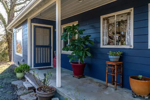 210 Bourbon Ln, Ukiah, CA 95482 photo 23