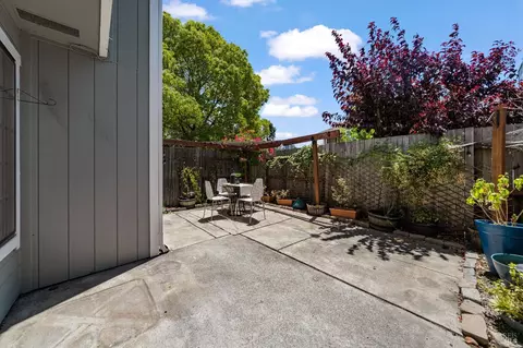 Exterior - 1740 Stuart Ct, Benicia, CA 94510 photo 2 of 8