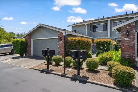 Exterior - 1740 Stuart Ct, Benicia, CA 94510 photo 1 of 8