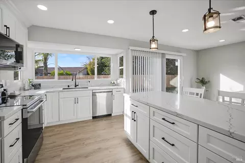 2351 Twain Ct, Fairfield, CA 94533 photo 17