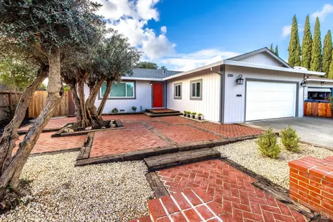 2351 Twain Ct, Fairfield, CA 94533 photo 2