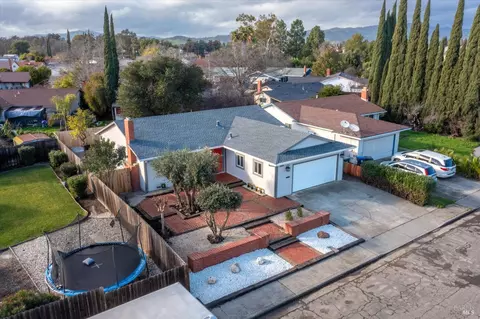 2351 Twain Ct, Fairfield, CA 94533 photo 4