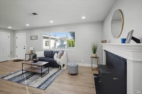 2351 Twain Ct, Fairfield, CA 94533 photo 12