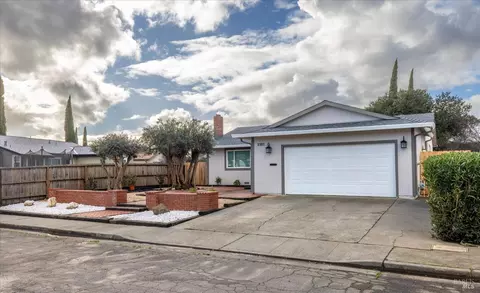 2351 Twain Ct, Fairfield, CA 94533 photo 3