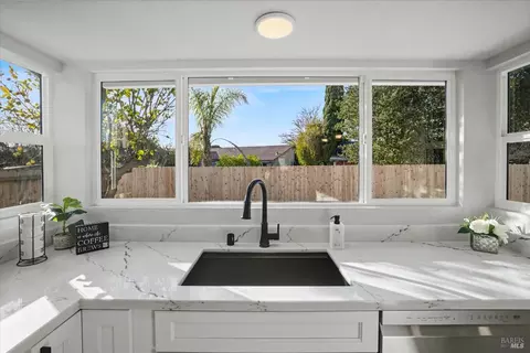 2351 Twain Ct, Fairfield, CA 94533 photo 22