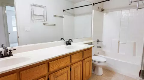 Bath - 4124 Singletree Way, Fairfield, CA 94533 photo 5 of 5