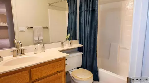 Bath - 4124 Singletree Way, Fairfield, CA 94533 photo 2 of 5