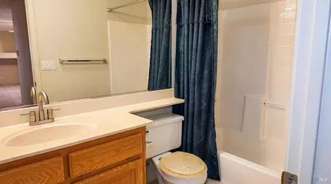 Bath - 4124 Singletree Way, Fairfield, CA 94533 photo 1 of 5