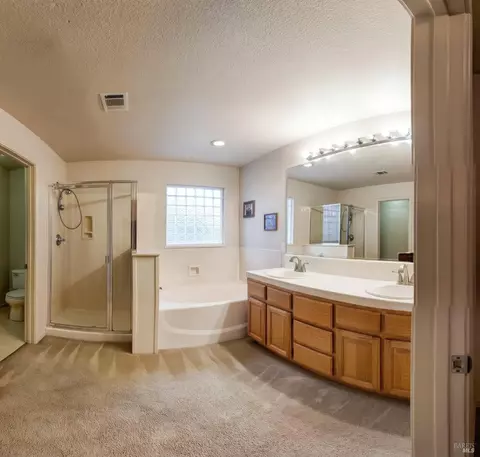 Bath - 4124 Singletree Way, Fairfield, CA 94533 photo 3 of 5
