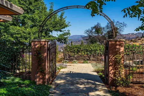 Exterior - 1340 Crestmont Dr, Angwin, CA 94508 photo 18 of 27