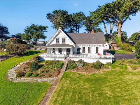 44900 Little Lake Rd, Mendocino, CA 95460