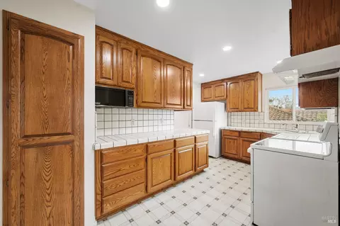 Kitchen - 1 Griggs Ln, Napa, CA 94558 photo 1 of 5