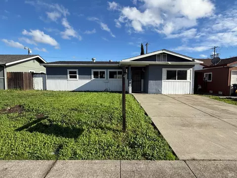 1106 Van Buren St, Fairfield, CA 94533