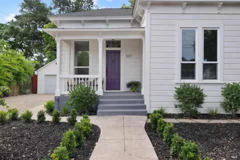 1017 Charter Oak Ave, Saint Helena, CA 94574