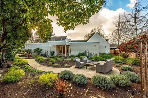 366 Avenida Barbera, Sonoma, CA 95476