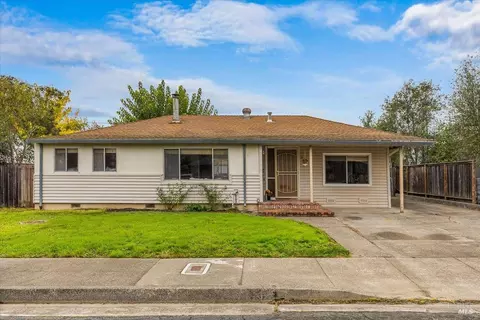 911 911a Harold Ln, Healdsburg, CA 95448