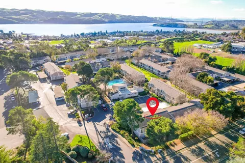 900 Southampton Rd #24, Benicia, CA 94510
