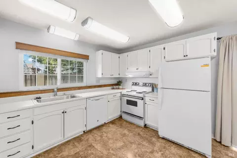 1012 Sparrow Ln, Fairfield, CA 94533 photo 13