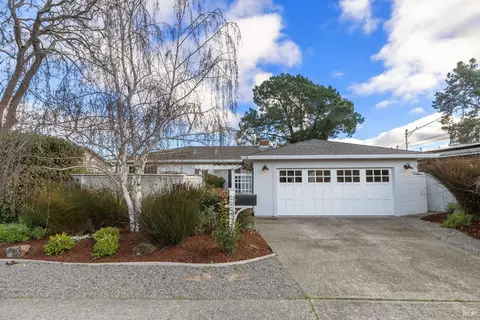 39 Lakeside Dr, Corte Madera, CA 94925 photo 2