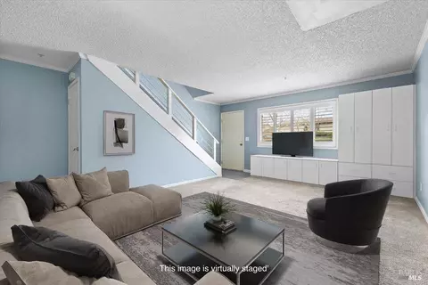 1003 Golf Course Dr, Rohnert Park, CA 94928