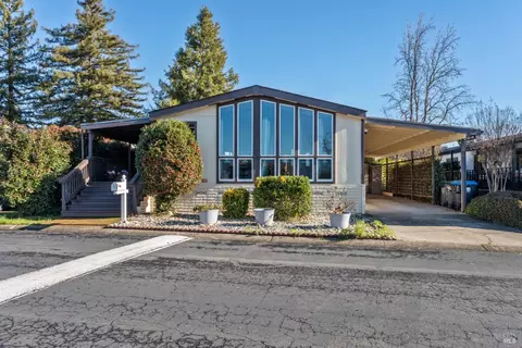 51 Rancho Grande Dr, Ukiah, CA 95482