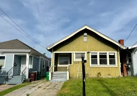 960 62nd St, Oakland, CA 94608