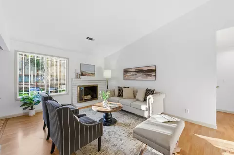 Living - 200 Evelyn Cir, Vallejo, CA 94589 photo 1 of 5