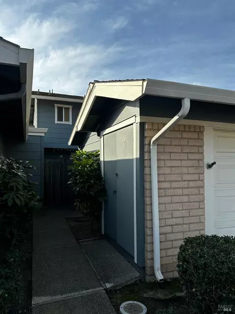 161 Sunstream Ct, Fairfield, CA 94533 photo 2