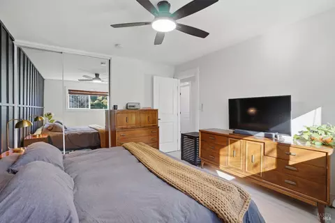 Bedroom - 823 Shell Ave, Martinez, CA 94553 photo 8 of 10