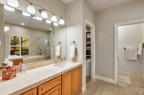 Bath - 14375 Occidental Rd, Sebastopol, CA 95472 photo 2 of 5
