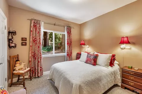 Bedroom - 14375 Occidental Rd, Sebastopol, CA 95472 photo 6 of 7