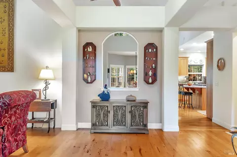 Entry Way - 14375 Occidental Rd, Sebastopol, CA 95472 photo 2 of 3