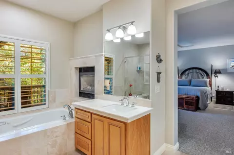 Bath - 14375 Occidental Rd, Sebastopol, CA 95472 photo 4 of 5