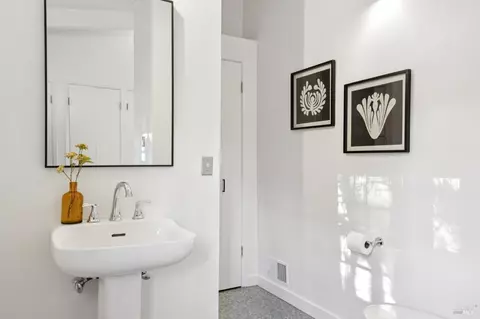 Bath - 23 Monte Cimas Ave, Mill Valley, CA 94941 photo 1 of 5